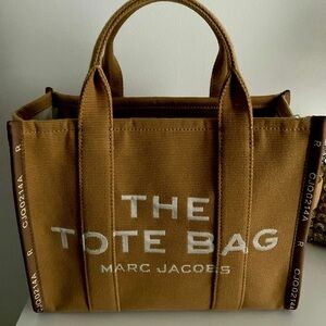 Marc Jacobs The Jacquard Meduim Tote Bag. MAKE AN OFFER.